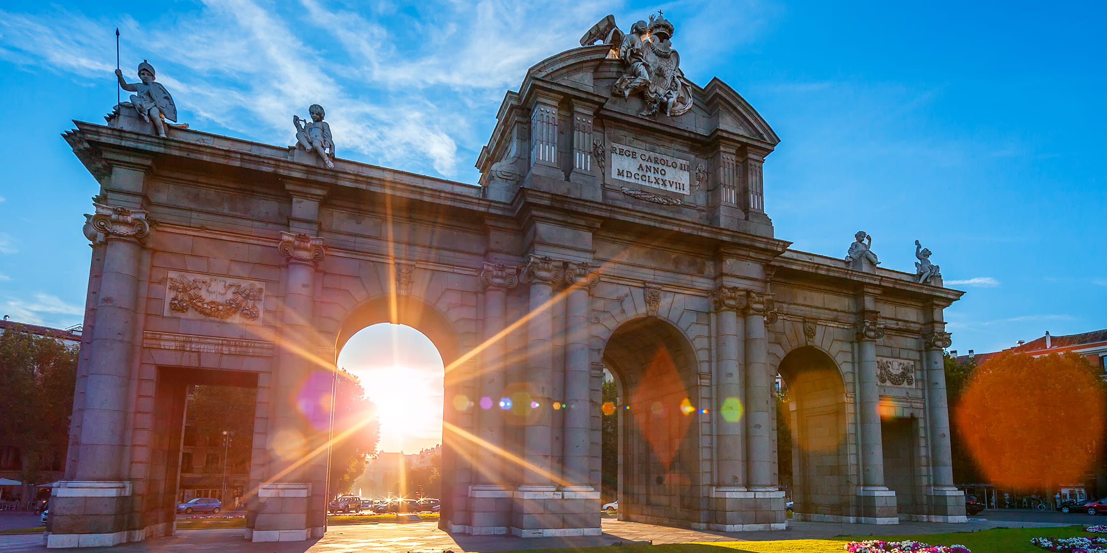 puerta alcala espana